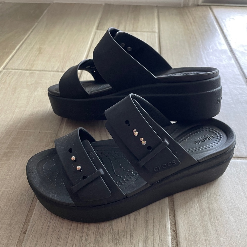 CROCS Women's Black Literide Platform Slides - Picture 2 of 4